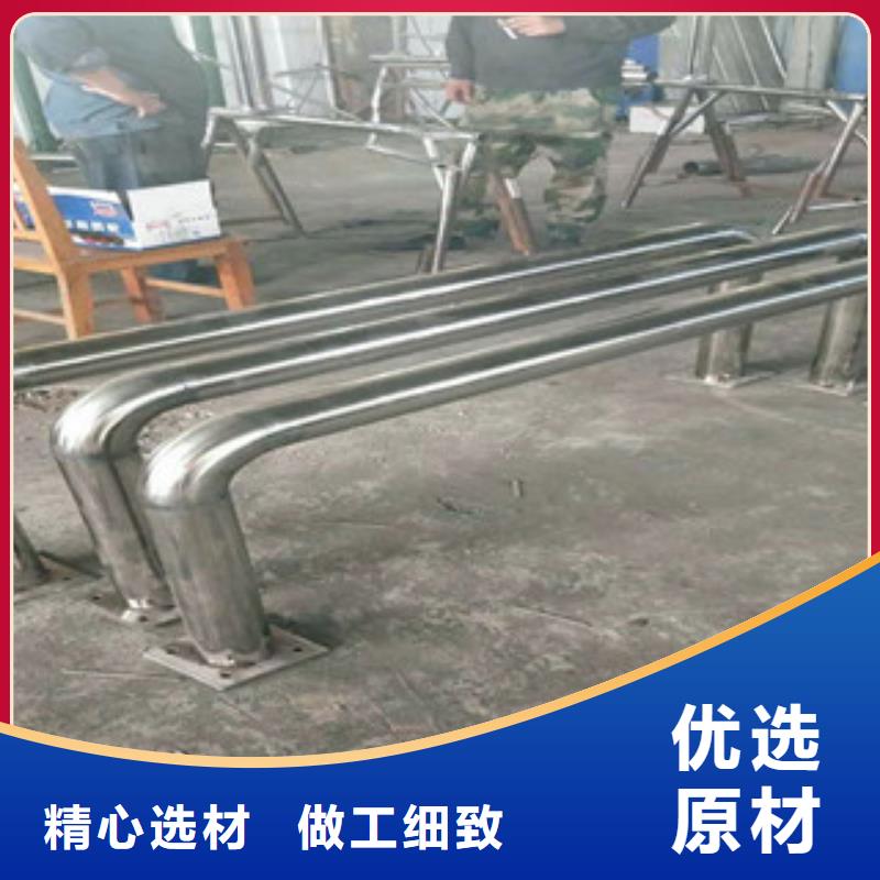 不锈钢河道护栏厂家买的放心找汇星达不锈钢护栏厂有限公司