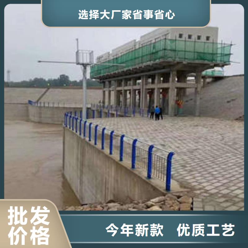 不锈钢碳素钢复合管护栏_道路隔离栏杆工厂认证