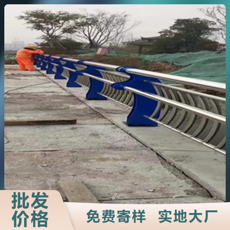 4,防撞护栏立柱价格实惠