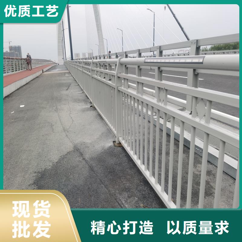 钢板包厢防撞立柱款式新颖