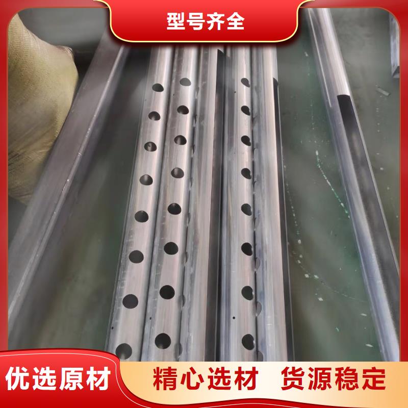 护栏_M型防撞护栏库存丰富