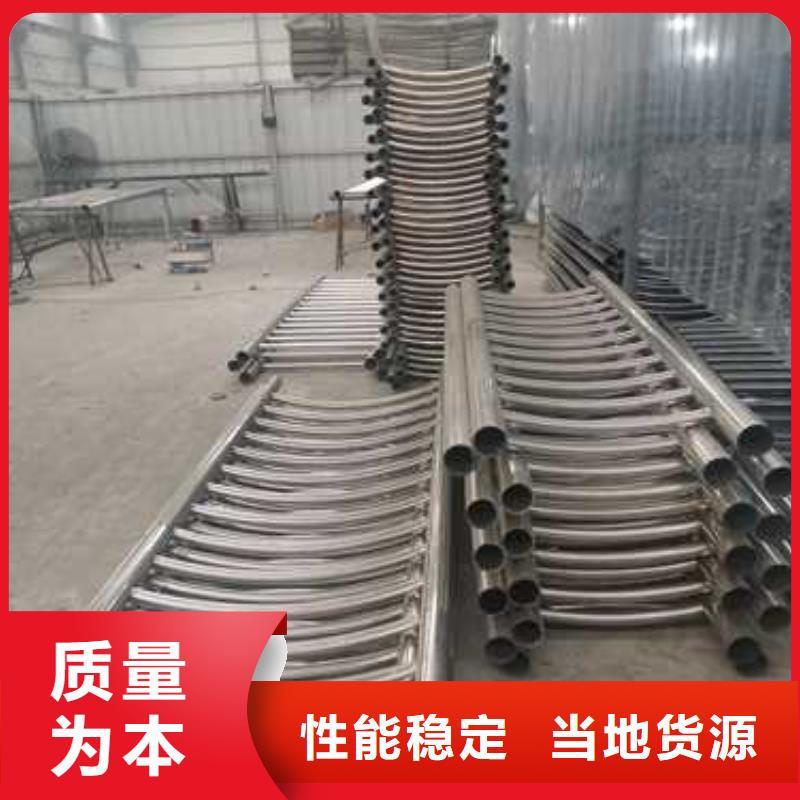 桥上的防撞护栏款式齐全