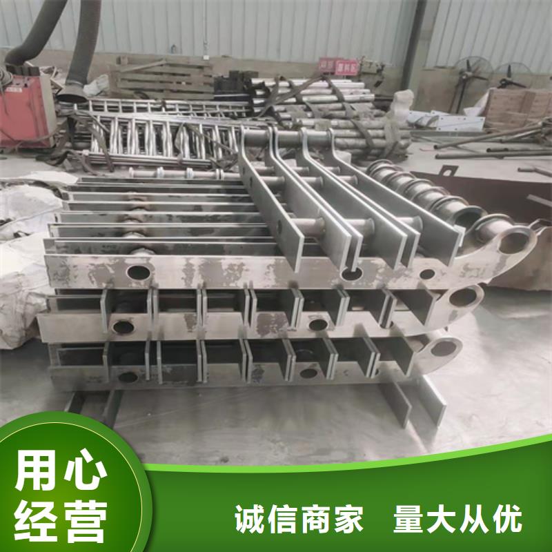 生产防撞护栏多少钱一米_实力厂家