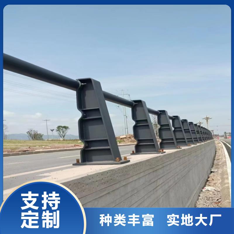 河道护栏不锈钢木纹转印栏杆厂家好货有保障