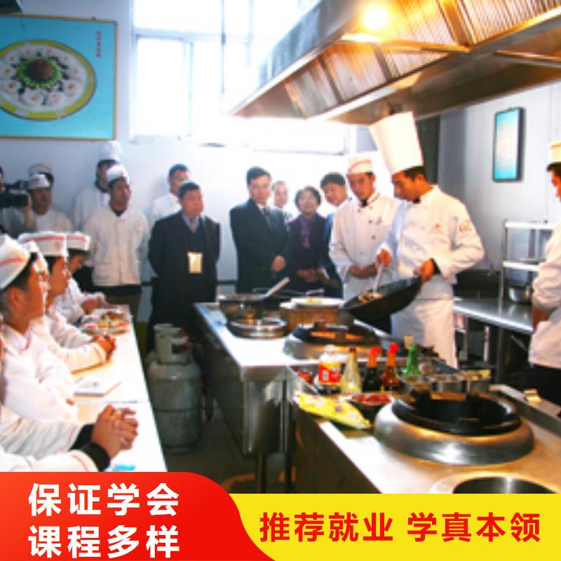 虎振汽修学校视频-雁江|乐至|成都|宜宾|广安|遂宁|乐山|巴中|眉山大专院校虎振汽修学校_ 全日制大专(资阳市分公司)
