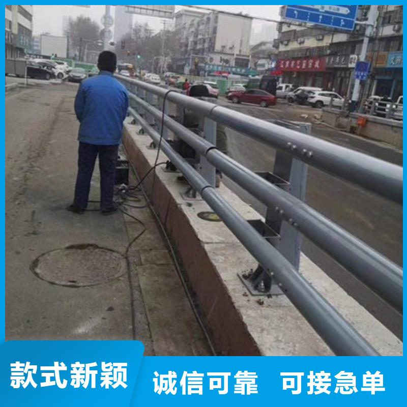 华尔灯光护栏【 桥梁护栏专业供货品质管控】szmyb.com