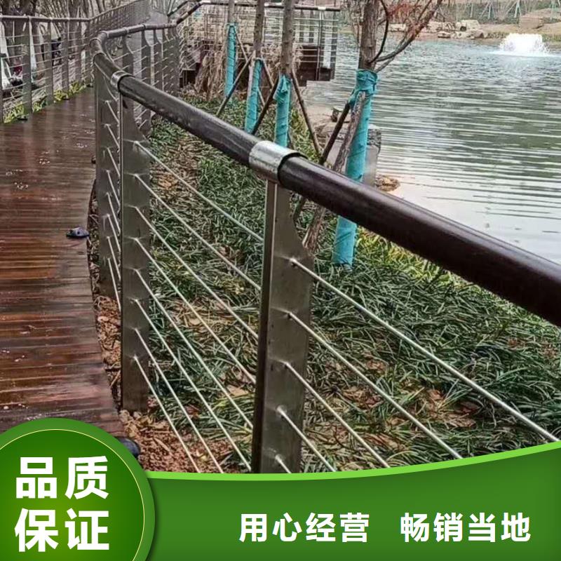 不锈钢复合管防撞立柱厂家货源
