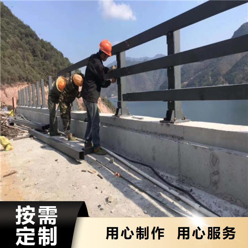 防撞护栏国道抗冲击围栏实力大厂家