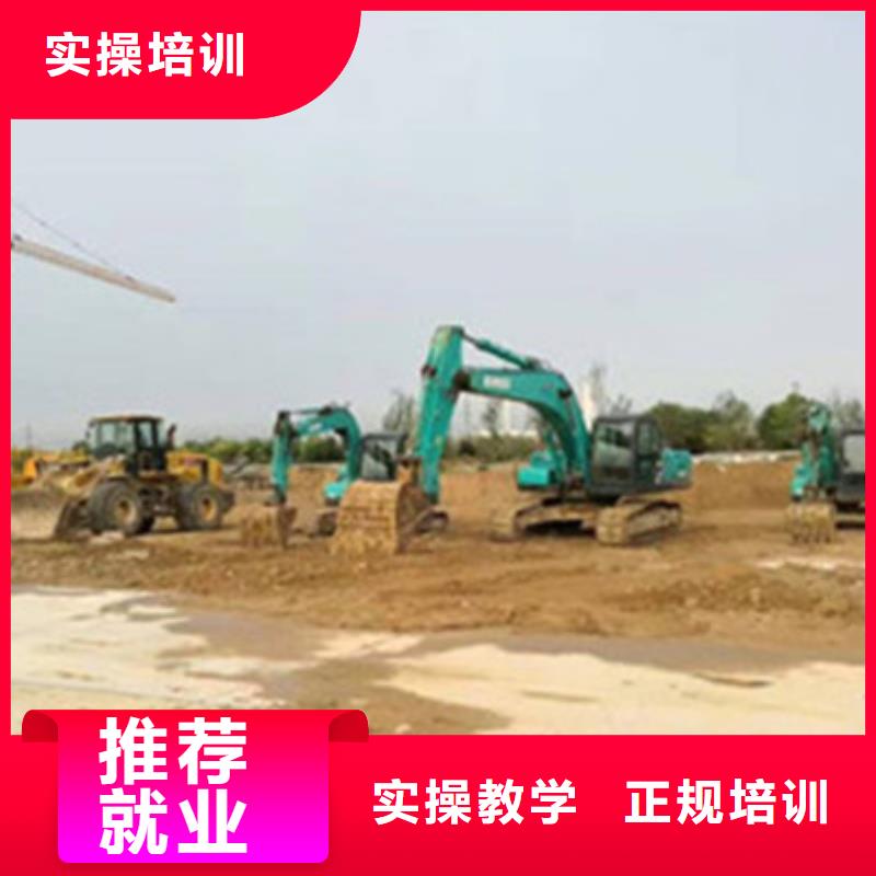 塔吊叉车培训就业前景好
