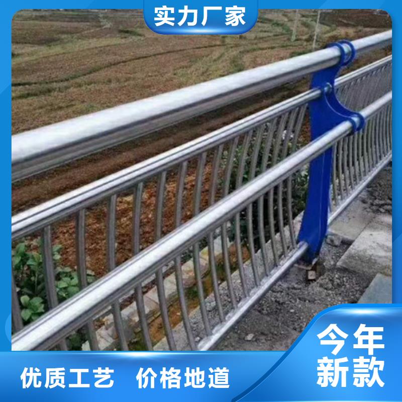 护栏镀锌波形护栏厂家大量现货