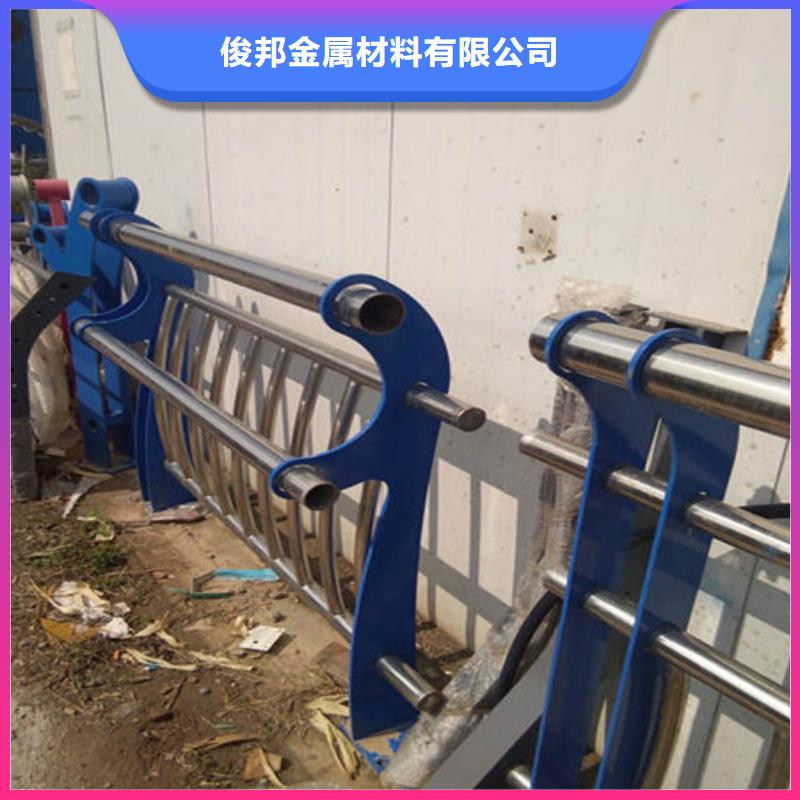 护栏灯光防撞护栏专业供货品质管控
