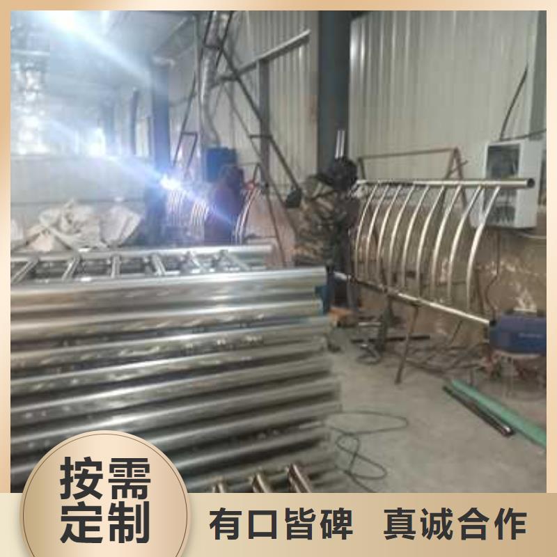 不锈钢复合管防撞护栏,桥梁护栏细节决定品质