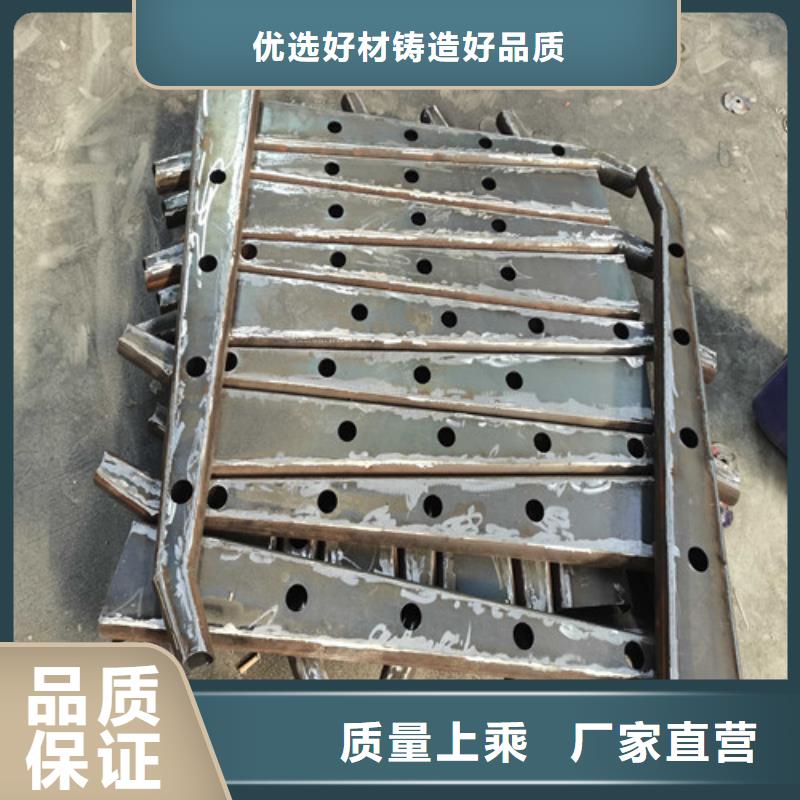 【 防撞护栏-不锈钢复合管护栏栏杆工艺成熟】由鑫润通为您