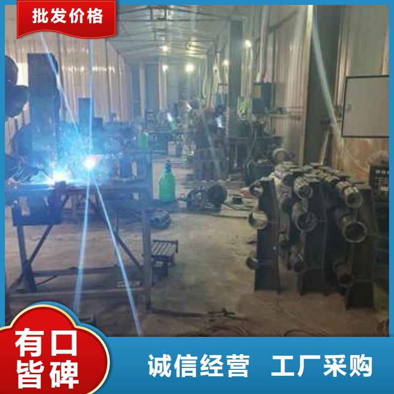 【 防撞护栏-不锈钢复合管护栏栏杆工艺成熟】由鑫润通为您