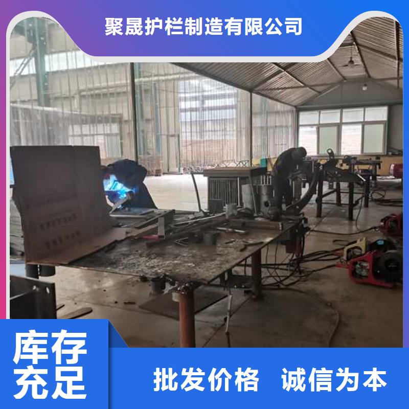  灯光护栏库存量大