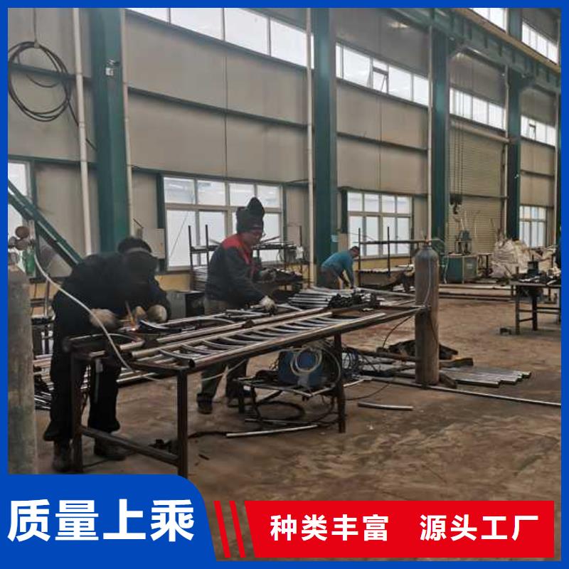 护栏镀锌波形护栏货源直供