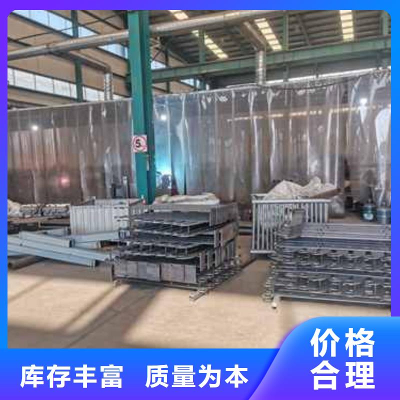 钢丝绳护栏镀锌波形护栏源头工厂量大优惠