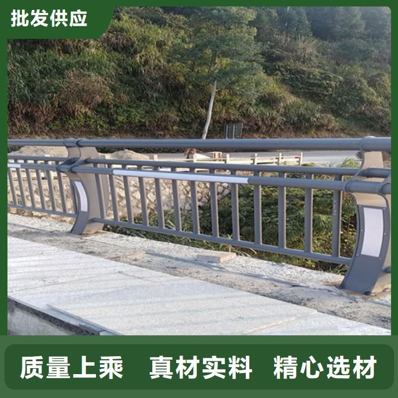 钢丝绳护栏防撞护栏立柱细节展示