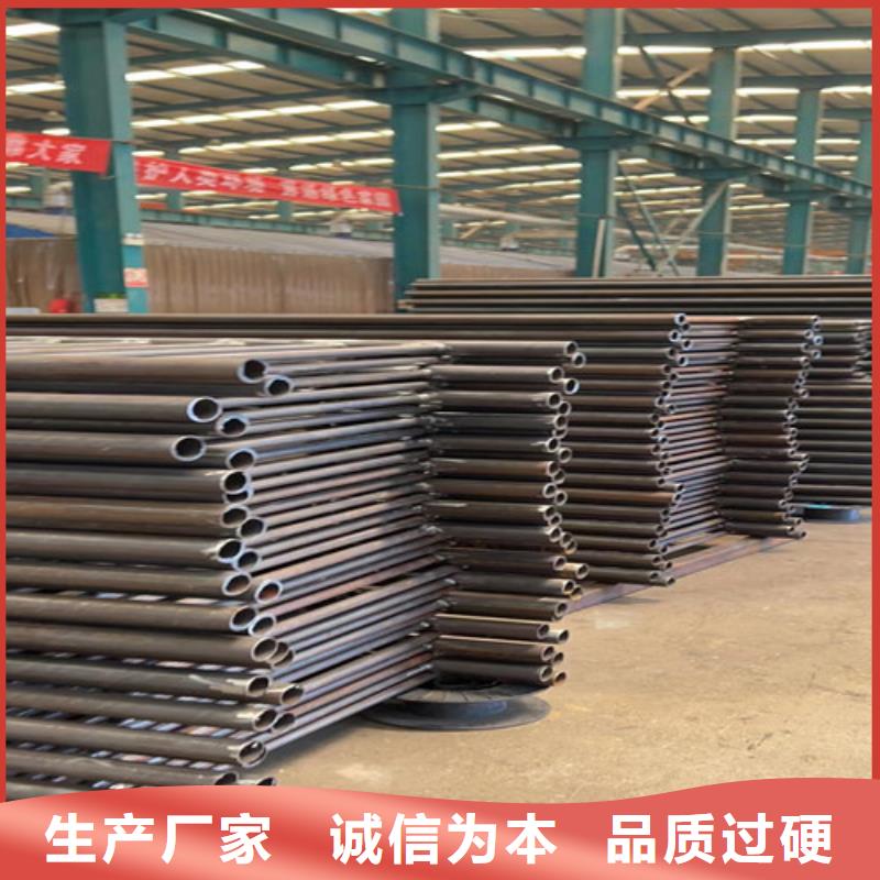不锈钢碳素钢复合管护栏_桥梁防撞护栏厂畅销当地