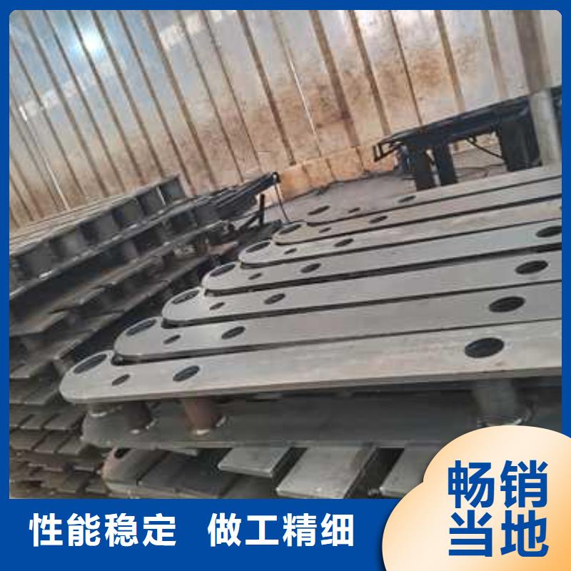 【不锈钢碳素钢复合管护栏】,桥梁防撞护栏厂实力商家供货稳定
