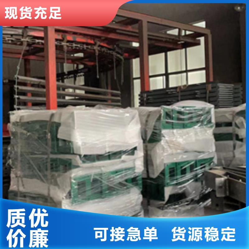 桥梁人行道防撞护栏款式多样