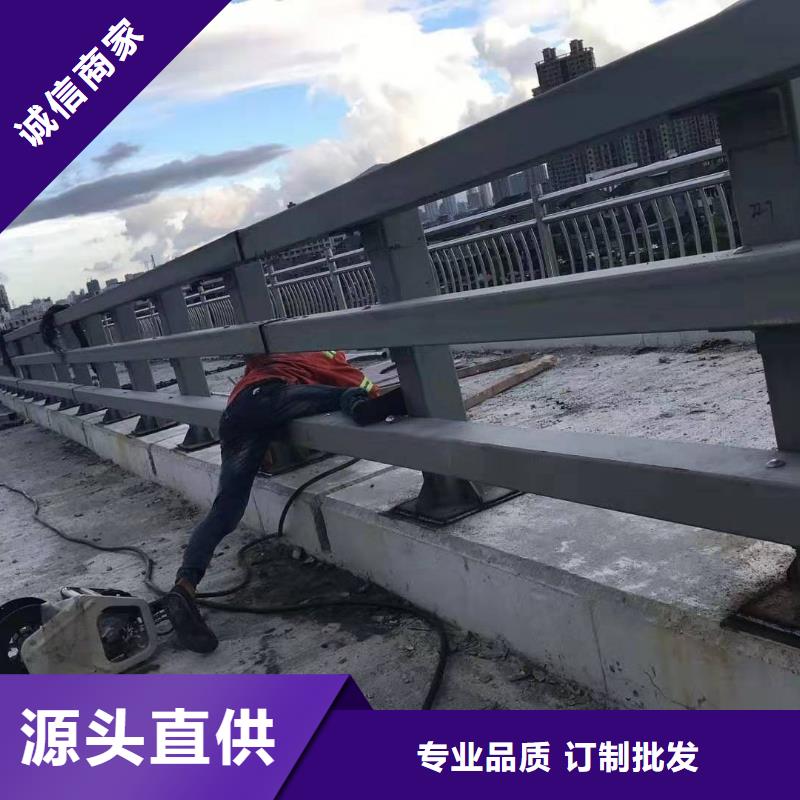 桥梁防撞护栏防撞立柱实拍展现