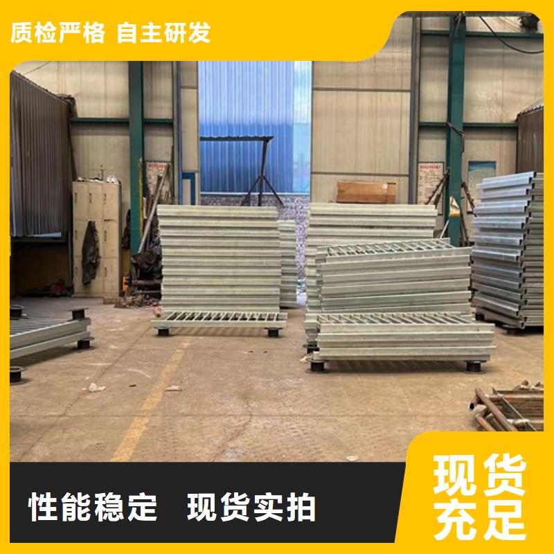 道路护栏 LED防护栏杆厂家批发价