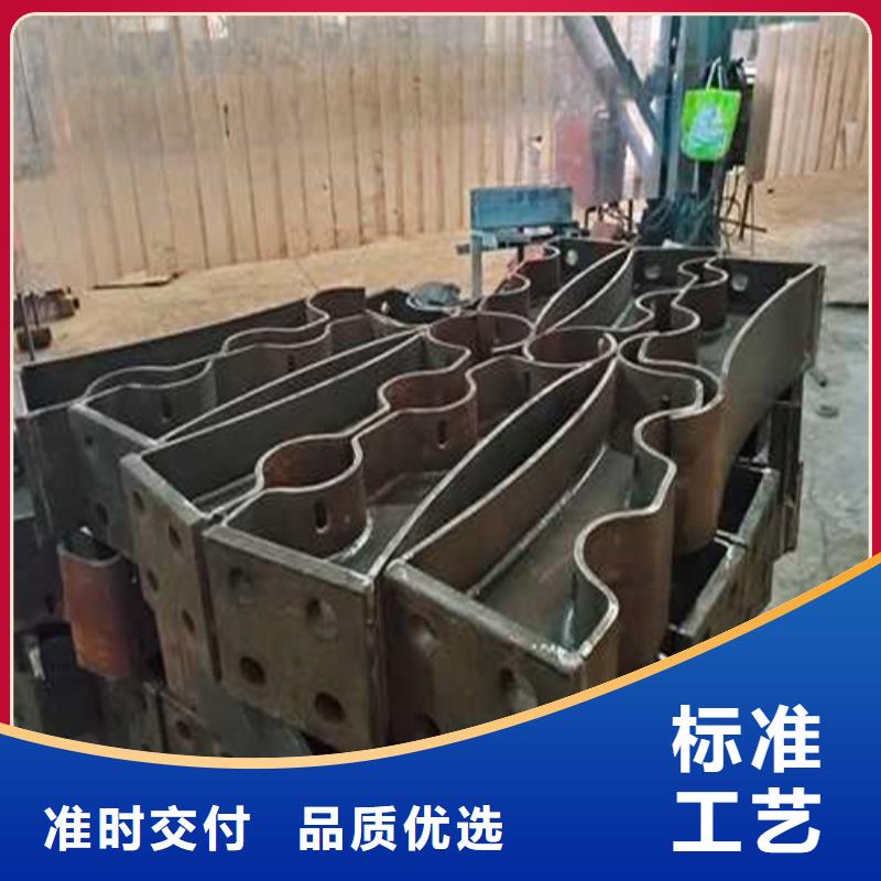  道路护栏专业生产团队