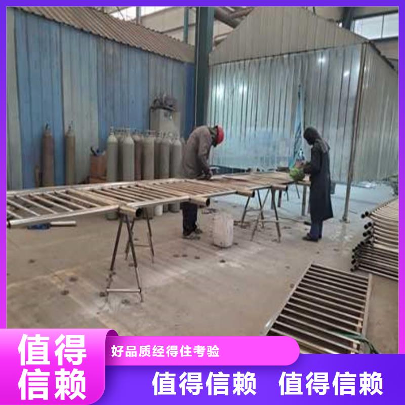 道路护栏,热镀锌立柱老客户钟爱
