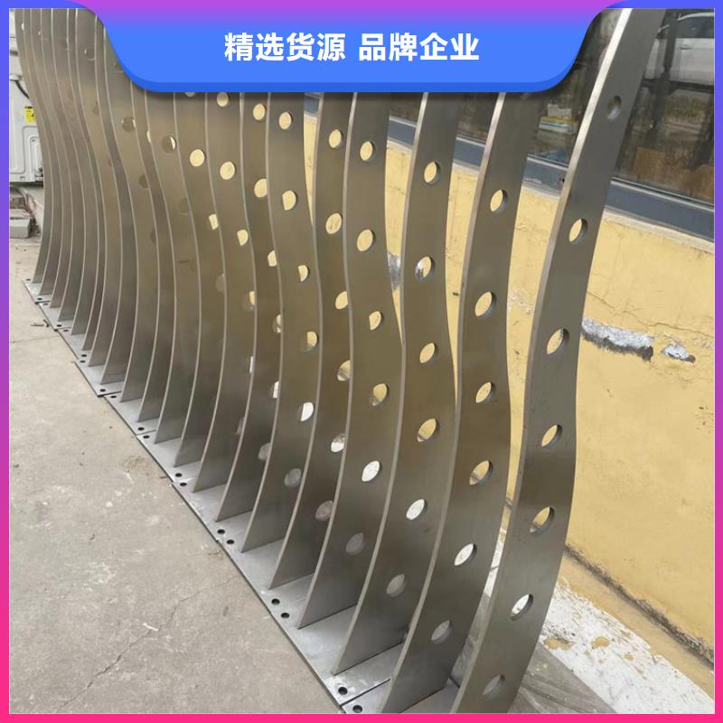  人行道护栏多年行业经验