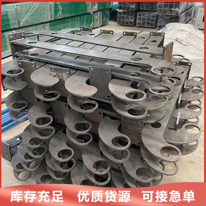 公路防撞护栏-多年大厂