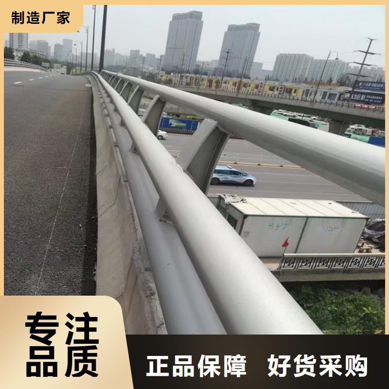 人行道栏杆_钢背木护栏优选厂家