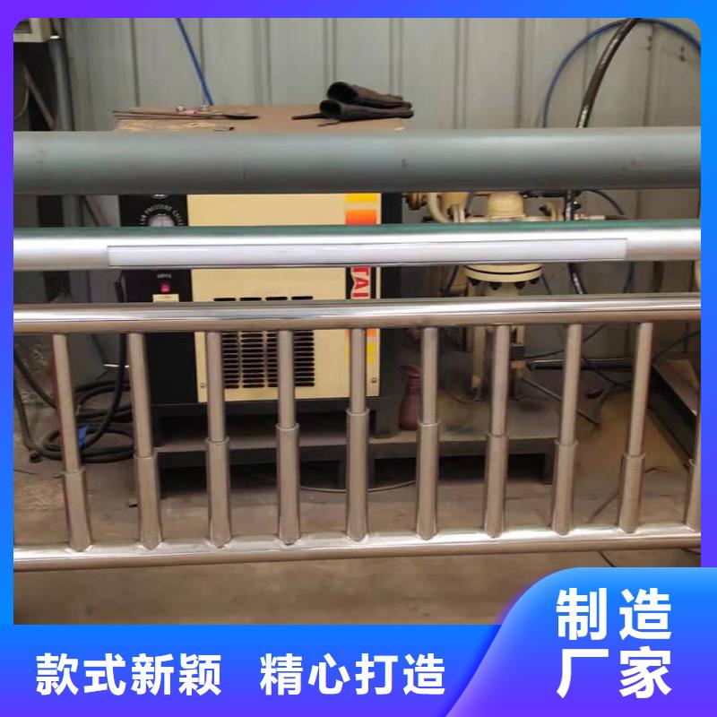人行道栏杆_钢背木护栏优选厂家