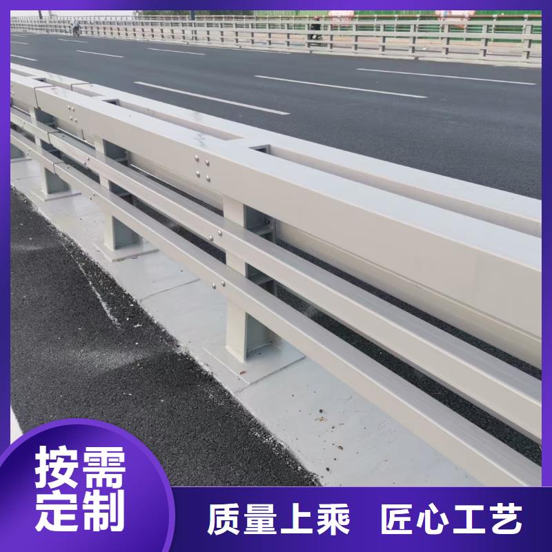 桥梁护栏热镀锌立柱实体诚信经营