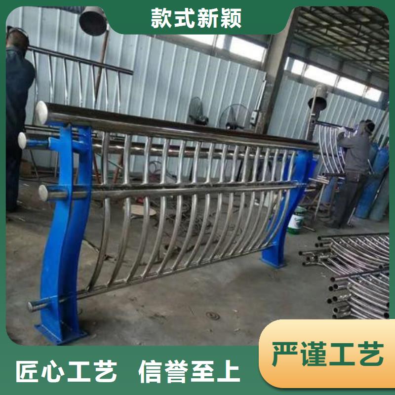 道路护栏防撞护栏立柱用途广泛