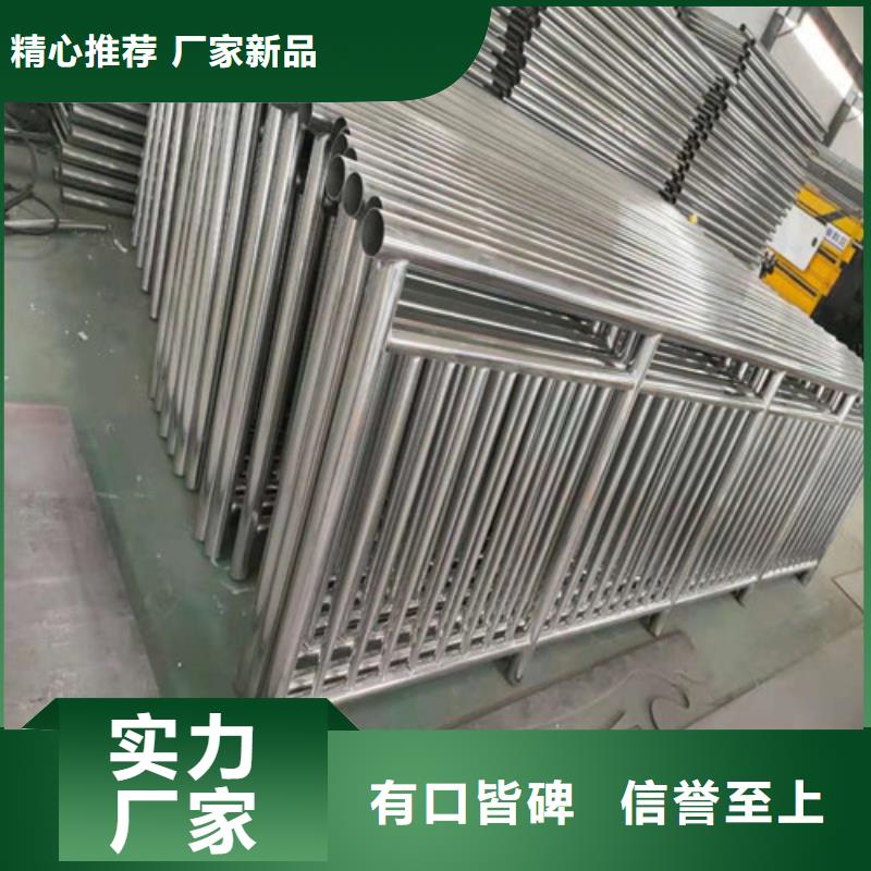 不锈钢复合管铸铁隔离栏杆立柱市场报价