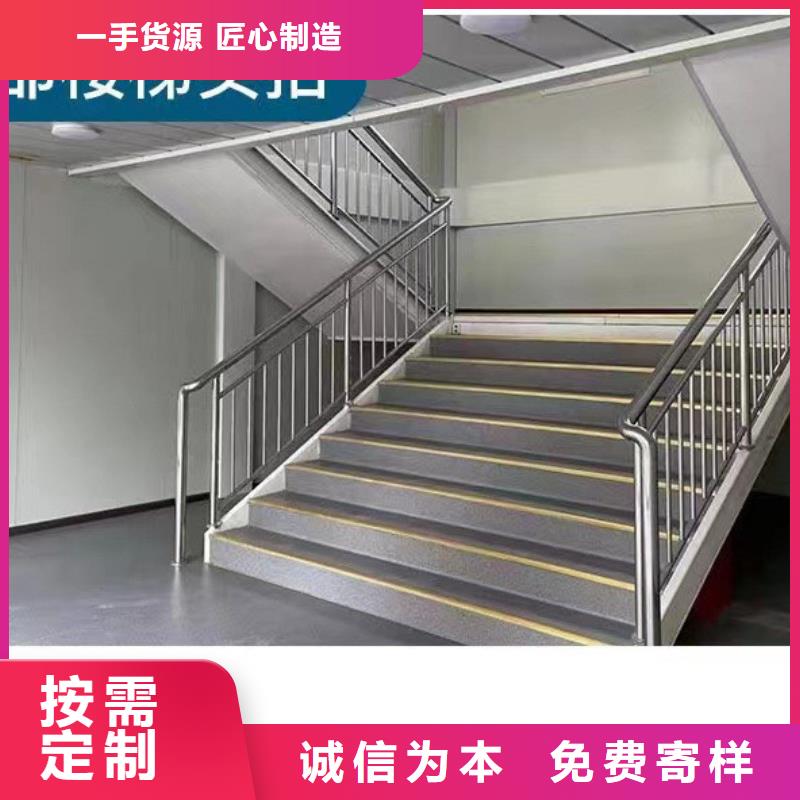 达茂旗住人集装箱房吊装