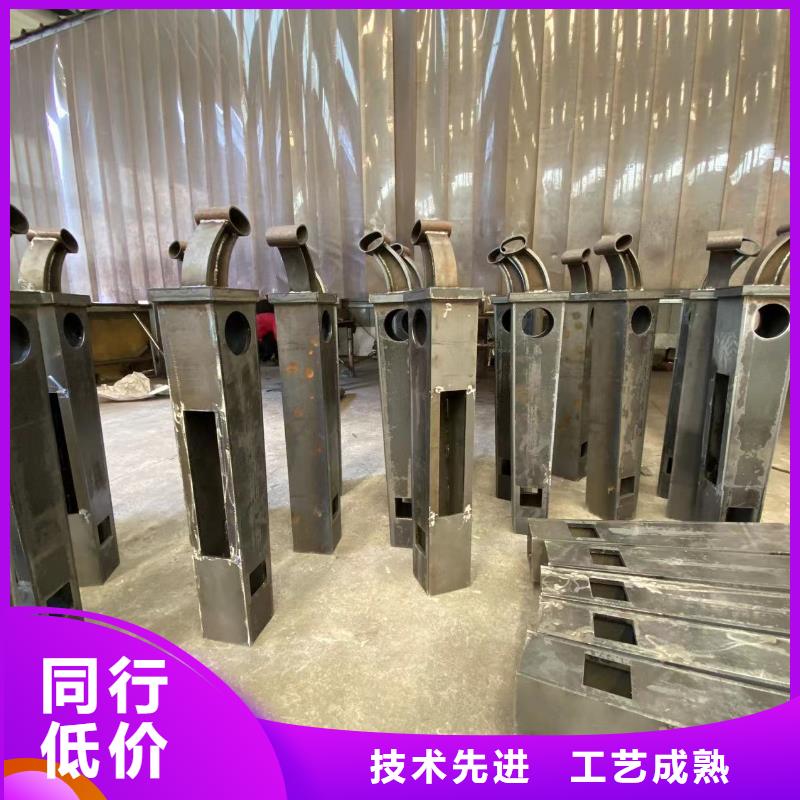 公路桥梁防护栏杆实体生产厂家