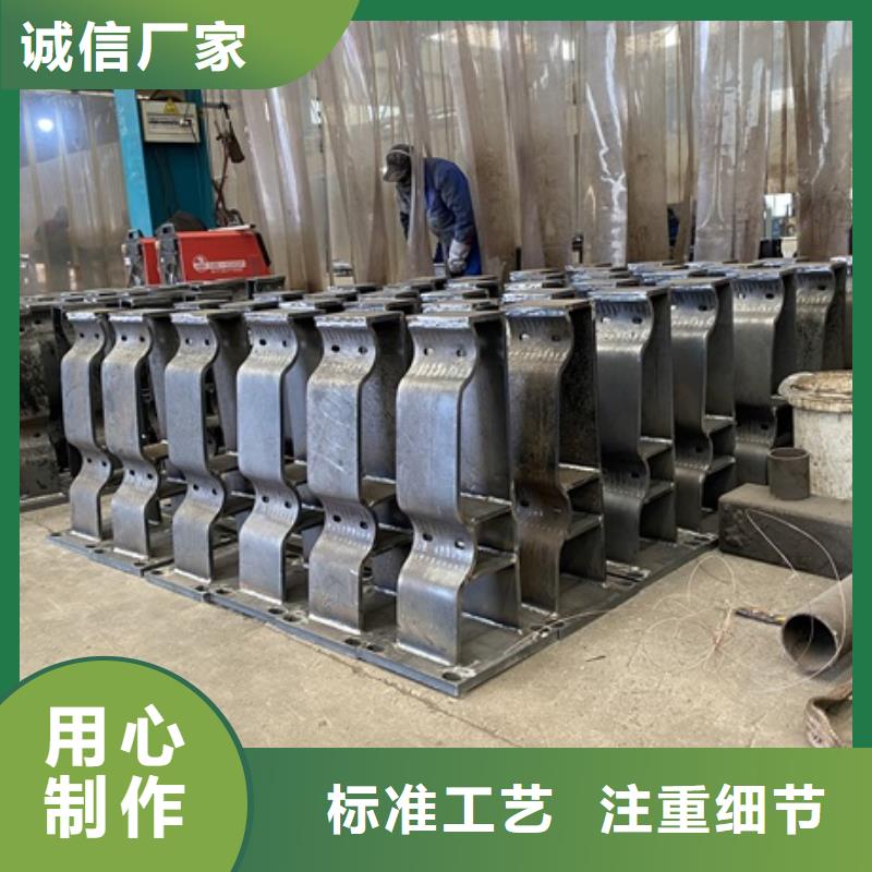 河道桥梁防撞护栏-专注河道桥梁防撞护栏十多年