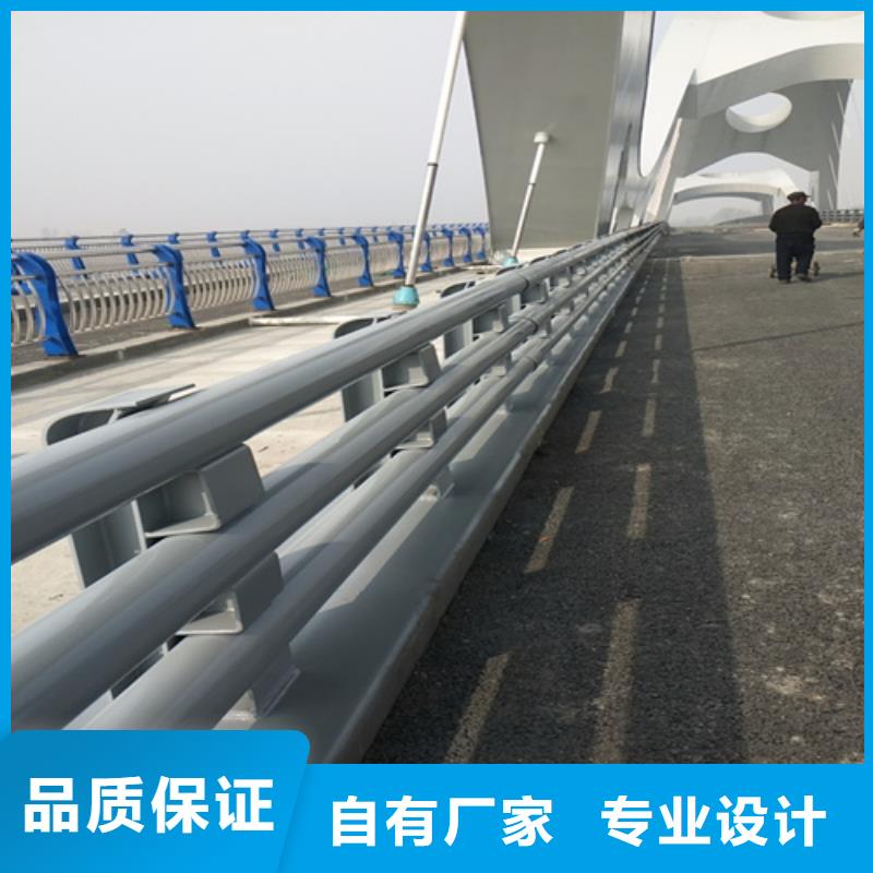 防撞护栏_桥梁钢制防撞护栏工艺层层把关