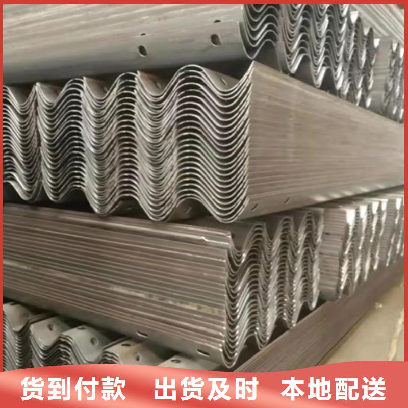 云海旭桥梁护栏施工【波形护栏】,防撞护栏严格把控质量