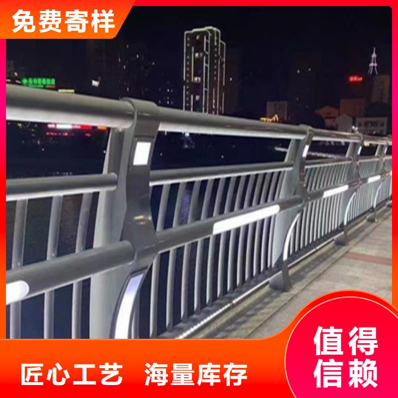 护栏波形护栏立柱厂家厂家直营