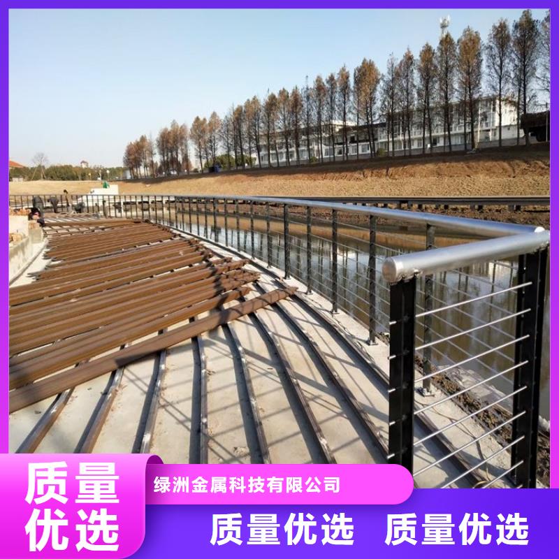 桥梁防撞护栏,灯光防撞护栏精工细作品质优良
