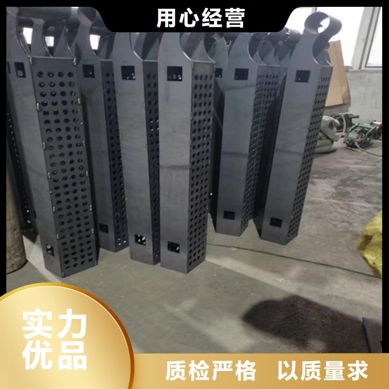 护栏防撞护栏立柱生产厂家