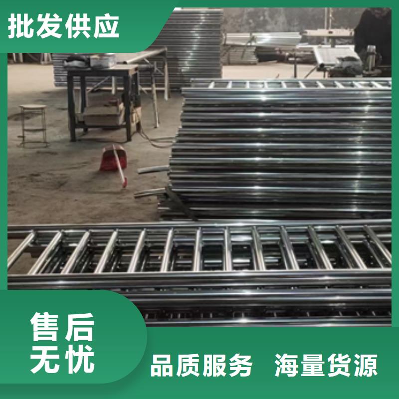 灯光不锈钢复合管护栏种类齐全了解更多