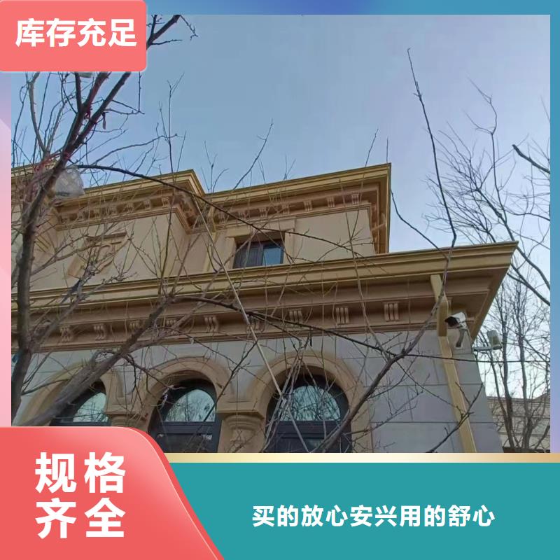 银色彩钢雨水管图片