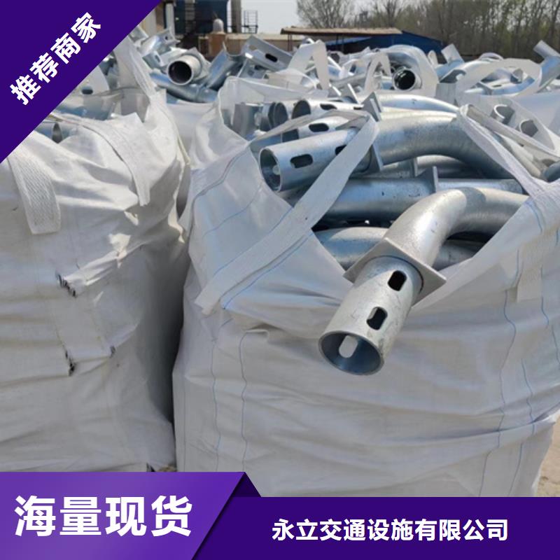 【波形护栏多少钱一米】_高速公路护栏来电咨询同城生产厂家