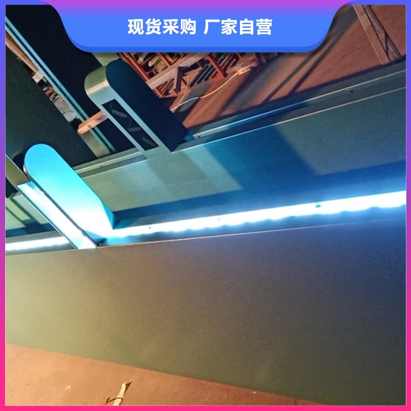 太阳能候车亭来厂考察