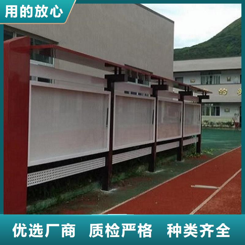 款宣传栏灯箱来厂考察