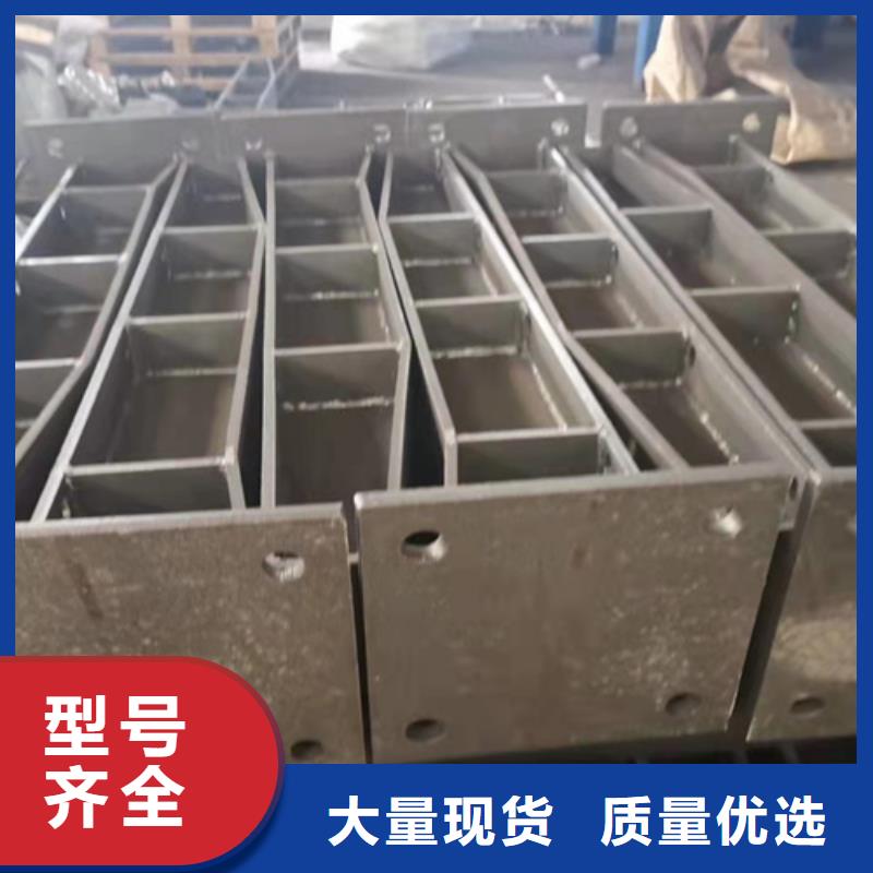 桥梁中央防撞护栏一米多少钱